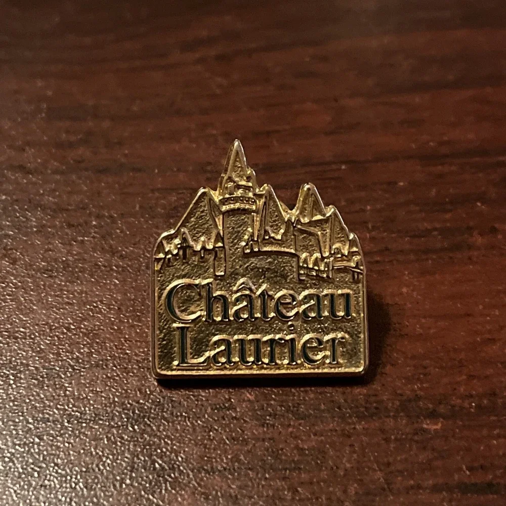 Chateau Laurier Luxury Hotel Ottawa Canada‎ Lapel Hat Pin